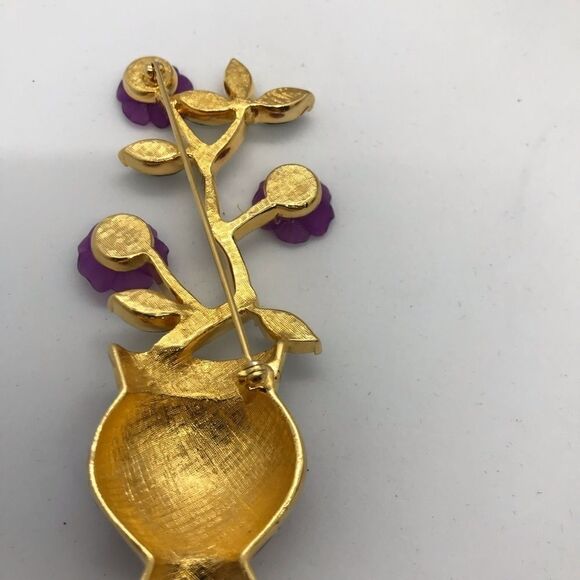 Flower Bouquet Vase Enamel Brooch Gold Tone 90s Vintage - Picture 11 of 11